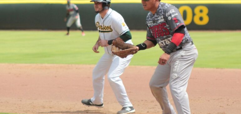 Remonta Toros y vence a Pericos