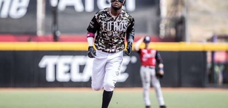 Paga Toros visita a Sultanes