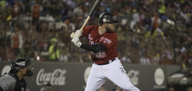 CAEN TOROS EN ONCE ENTRADAS Y LA SERIE SE EMPATA