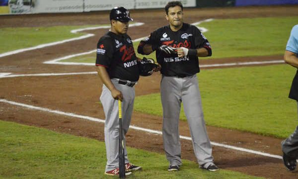 Caen Toros en primero de la serie