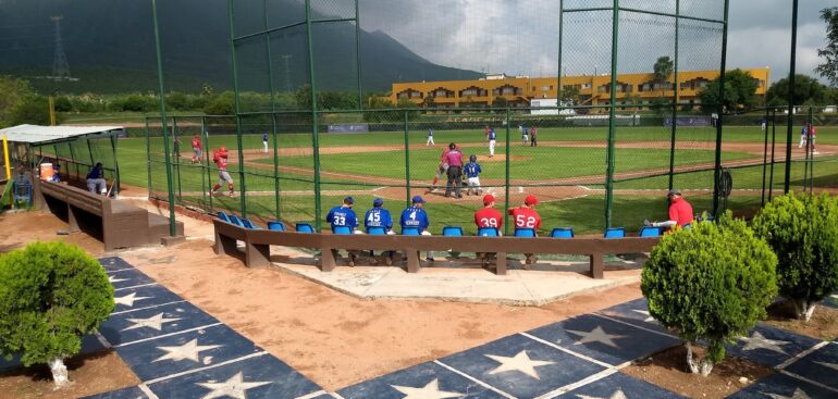 Caen Toros En Liga Nacional de Prospectos