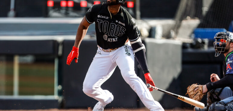 REPETIRÁ ADERLÍN CON TOROS DE TIJUANA