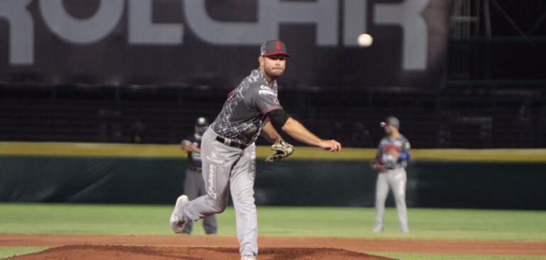 Toros a paso de campeon; barren a Rieleros