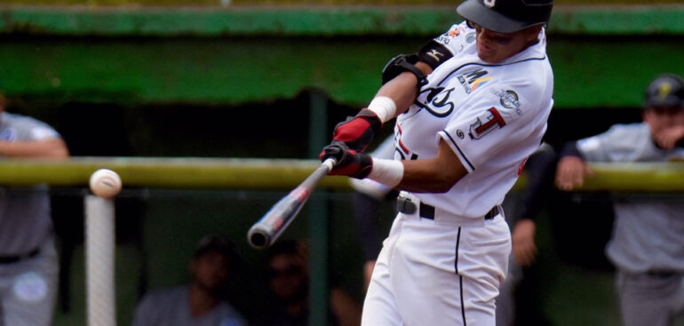 Abre Toros serie con triunfo sobre Diablos Rojos