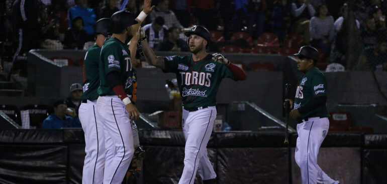 Pintan Toros una raya al Tigre