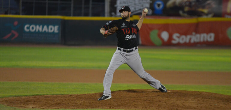 Sacan Toros doble victoria y amarran serie en Torreón