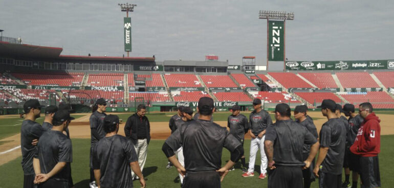 Toros sostienen primer entrenamiento