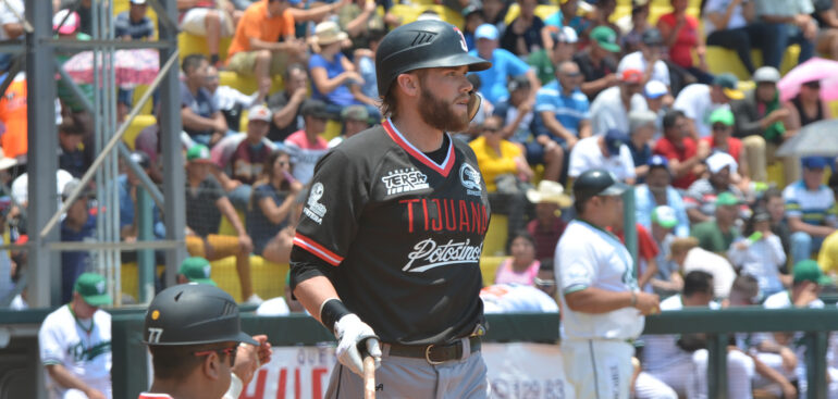 Caen Toros en Durango y ceden serie