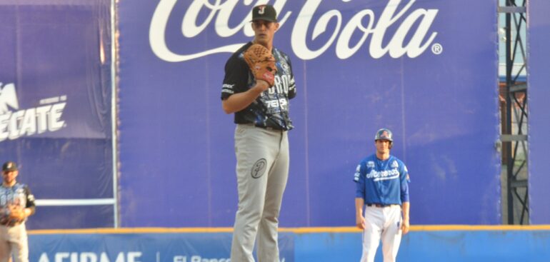 CAEN TOROS Y SE EMPATA SERIE EN MONCLOVA