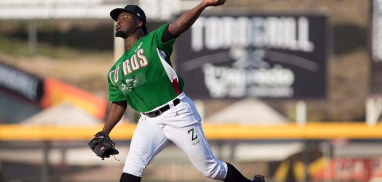 CHOCAN TOROS CON SULTANES EN BATALLAS POR EL SEGUNDO LUGAR