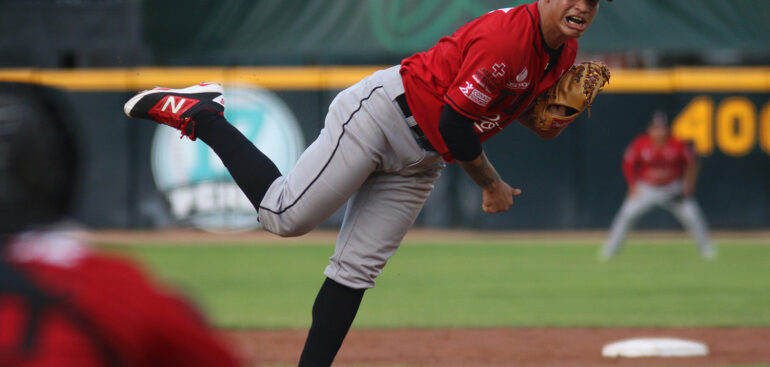 Ceden Toros primero de la serie en Saltillo