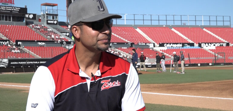 Inicia Castro labores en dirección deportiva de Toros de Tijuana