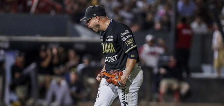 El campeón pegó primero en playoffs