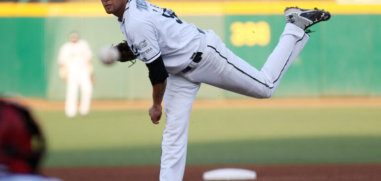 Reciben Toros al líder Sultanes