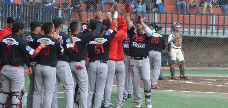 Abren entrenamientos Toros en Moroleón