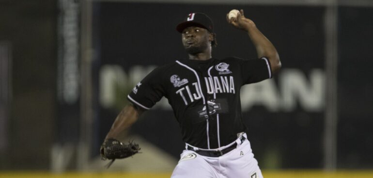 CAEN TOROS AL ABRIR SERIE ANTE SULTANES