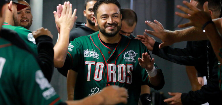 Toros gana serie completa a Piratas