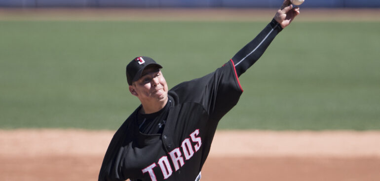 Busca Tomás Solís aportar su experiencia a Toros de Tijuana