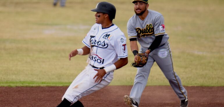 Toros aseguran serie contra Pericos