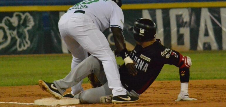 Escapa a Toros victoria en Tabasco