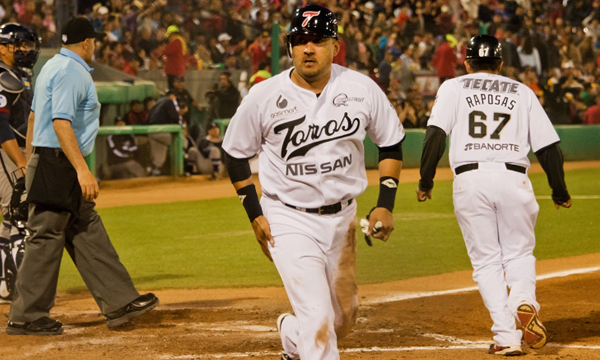 Toros de Tijuana invictos escoba en mano