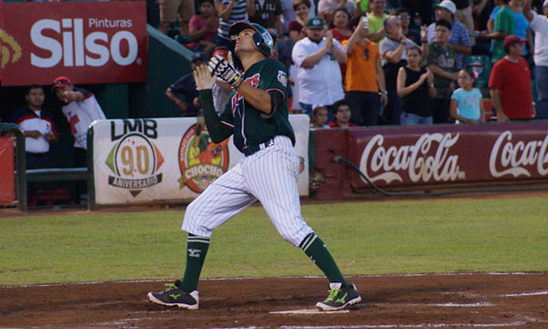 Llega Edson García a Toros de Tijuana