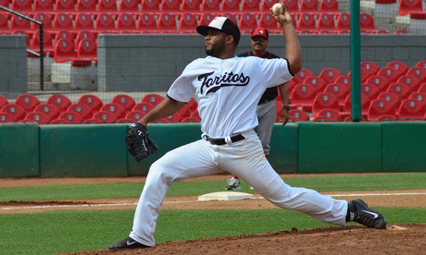 Sube Fabrio Castro a Toros de Tijuana