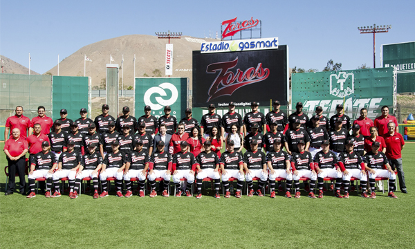 Se toman la foto oficial los Toros de Tijuana 2014
