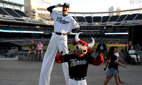 Toros invitados a Día de Herencia Hispana en Petco