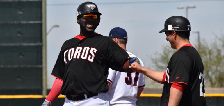 Remonta Toros y vence a República Checa