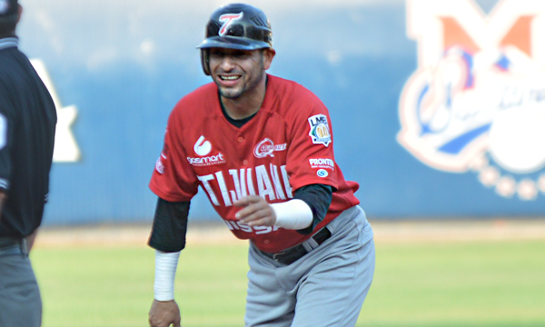 Espectacular remontada y Toros apuntan a playoffs