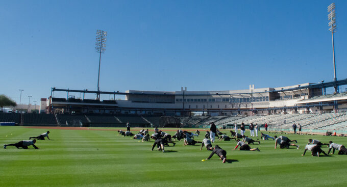 Caras nuevas al abrir Toros pretemporada en Tucson