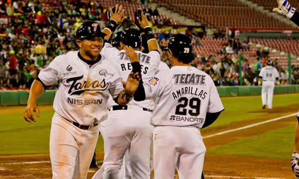 Sacan Toros escoba con “grand slam” de Muñoz