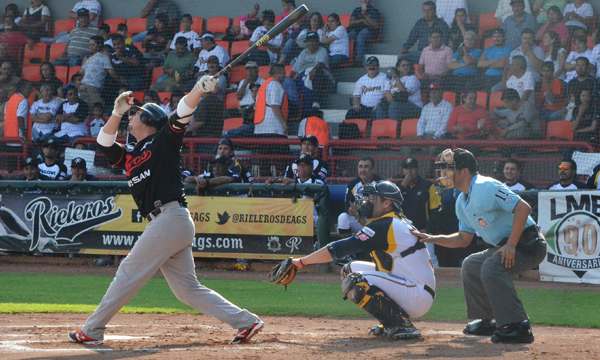 Toros ganan primero de doble cartelera