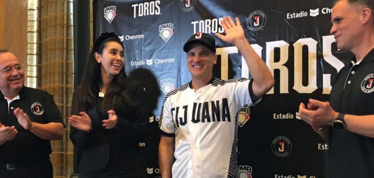 Inicia Toros de Tijuana nueva etapa con Omar Vizquel