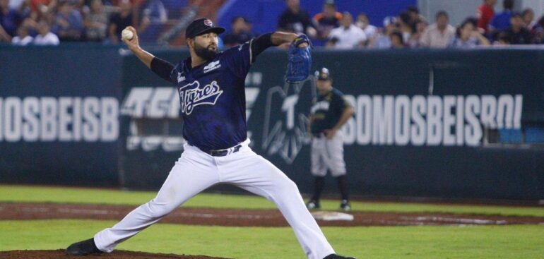 Hace Toros trinchera en su bullpen