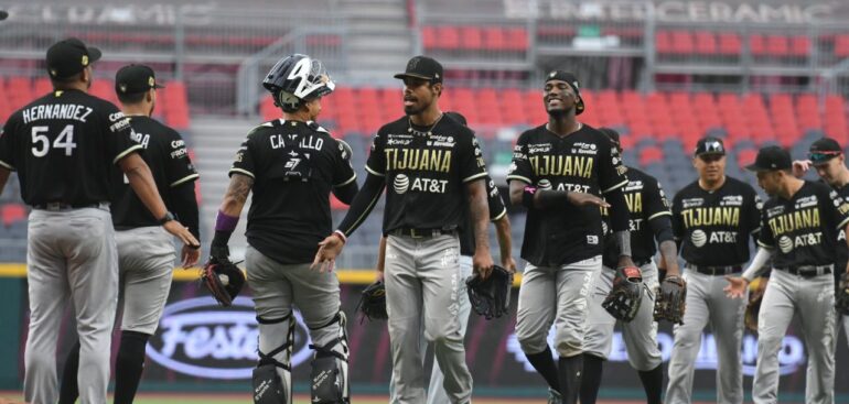 Gana Toros con lluvia de carreras