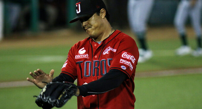 Abre Toros serie con derrota