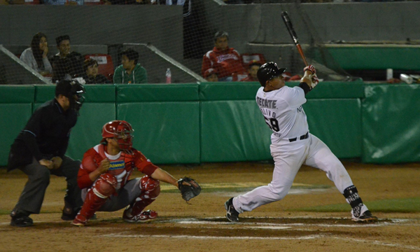 Toros recibe al campeón