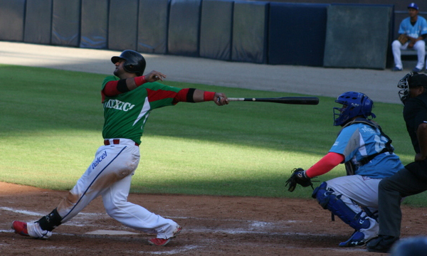 Nicaragua derrota a México 4-3