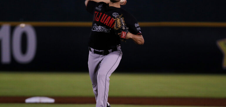 Toros superan a Tigres en último de la serie