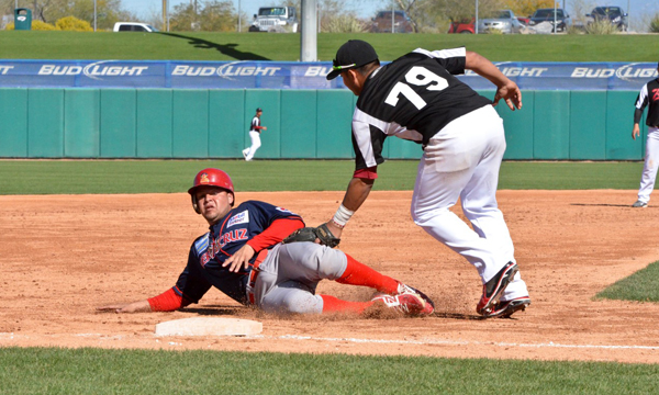 Toros de Tijuana empatan con Rojos del Águila