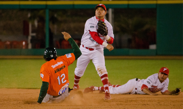 Toros de Tijuana jugará en Nuevo Laredo