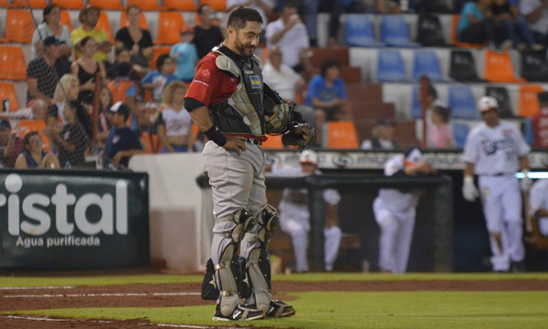 Toros cae ante Tigres en primero de la serie