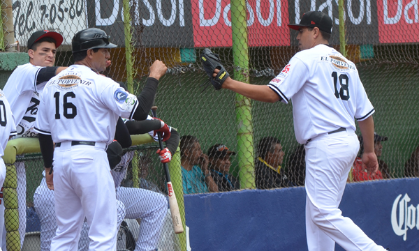 Vencen Toros a Petroleros en LIM