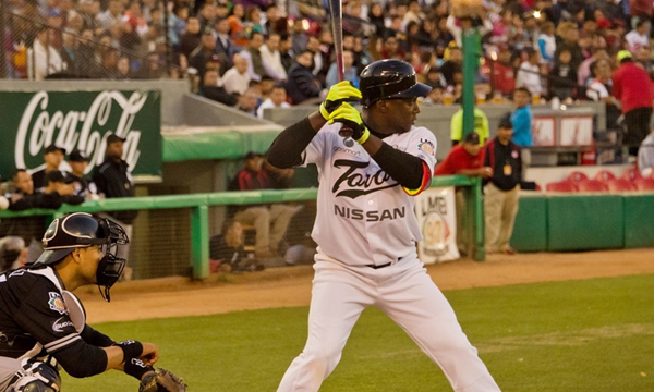 Ceden Toros primero de la serie