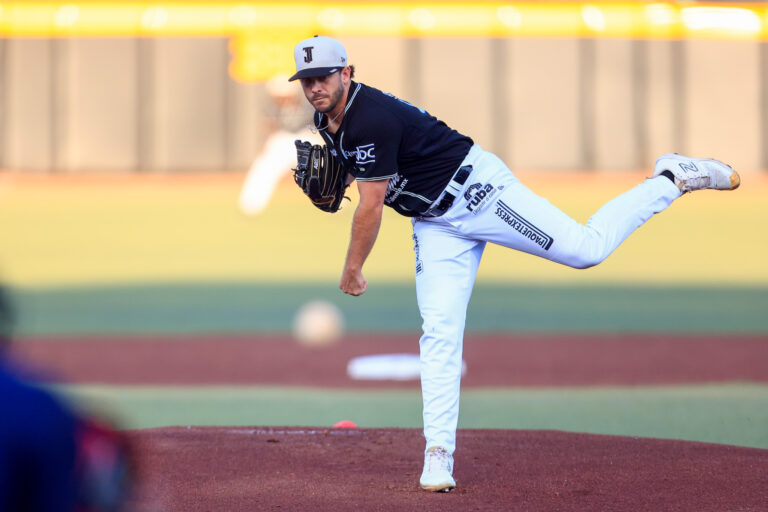 Ben Braymer lanzó seis entradas en blanco y Toros de Tijuana venció 5-0 a Rieleros de Aguascalientes en el primero de la serie en el Mobil Park